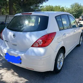 Nissan Versa 2007