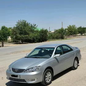 Toyota Camry 2004