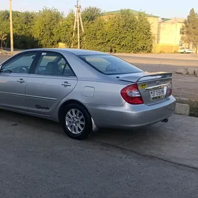 Toyota Camry 2004