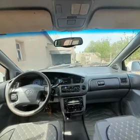 Toyota Sienna 2001