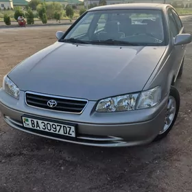 Toyota Camry 2000