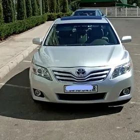 Toyota Camry 2011