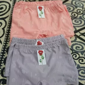 Deski tursi gyzlar un