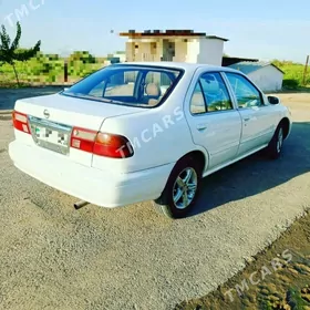 Nissan Sunny 2000