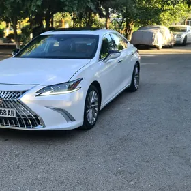 Lexus ES 350 2019