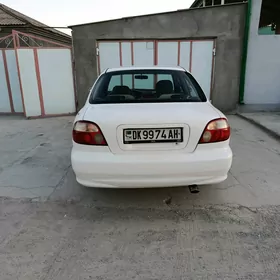 Kia Sephia 2001
