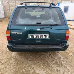 Nissan Pathfinder 1997