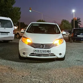 Nissan Versa 2014