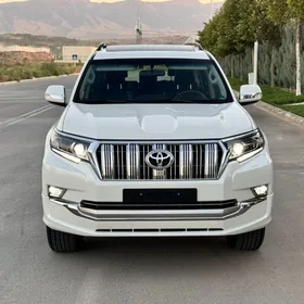 Toyota Land Cruiser Prado 2023