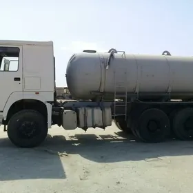 Howo Sinotruk 2011