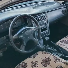 Toyota Corona 1995
