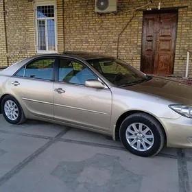 Toyota Camry 2003