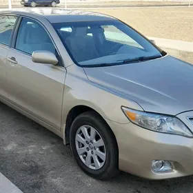 Toyota Camry 2010