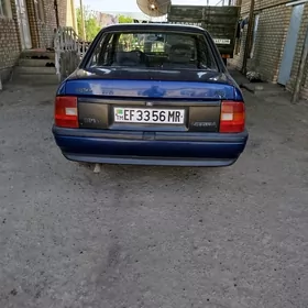 Opel Vectra 1992