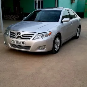 Toyota Camry 2011