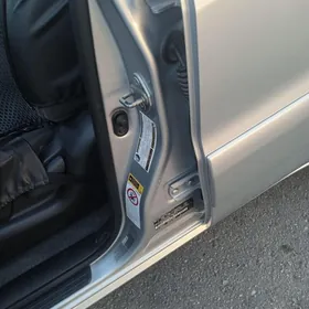 Toyota RAV4 2005