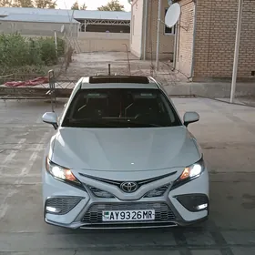 Toyota Camry 2020