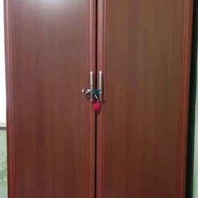 şkaf