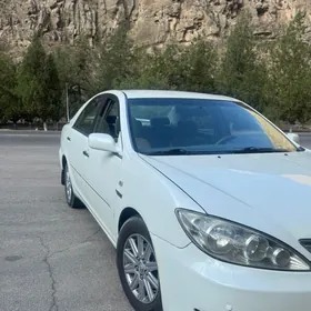 Toyota Camry 2004