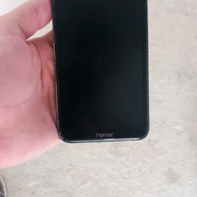 Honor 8C