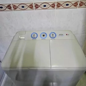 LG pol awtomat