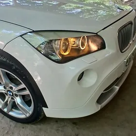 BMW X1 2012