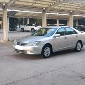 Toyota Camry 2004
