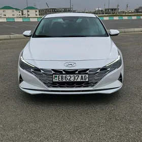 Hyundai Elantra 2021