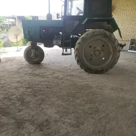 MTZ 80 2009