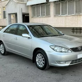 Toyota Camry 2005