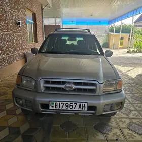 Nissan Pathfinder 2002