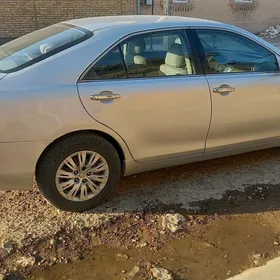 Toyota Camry 2010