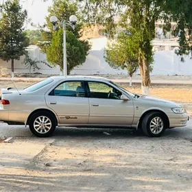 Toyota Camry 1999