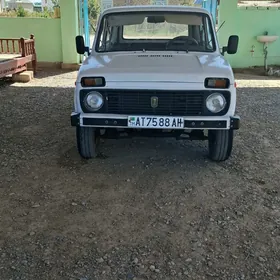 Lada Niva 1995
