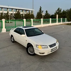 Toyota Camry 2000