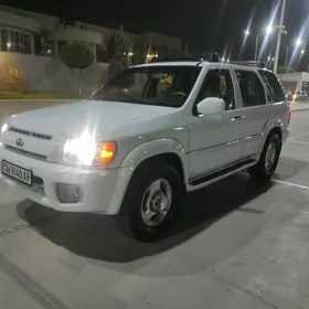 Infiniti QX4 2001