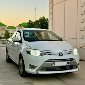 Toyota Yaris 2014