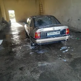 Opel Vectra 1989