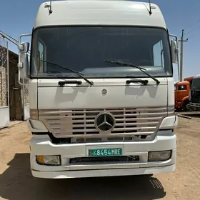 Mercedes-Benz ACTROS 3331 1998