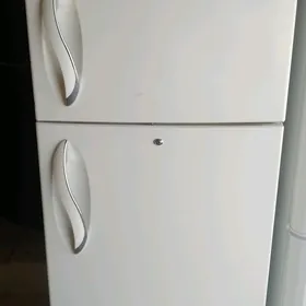 LG холодилник