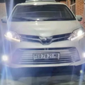 Toyota Sienna 2020