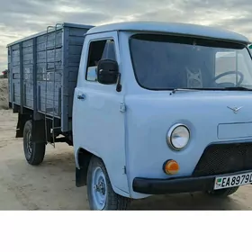UAZ Profi 1992