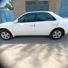 Toyota Camry 1999