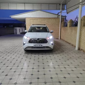 Toyota Highlander 2020