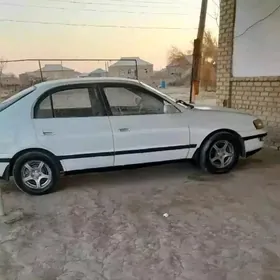 Toyota Corona 1992