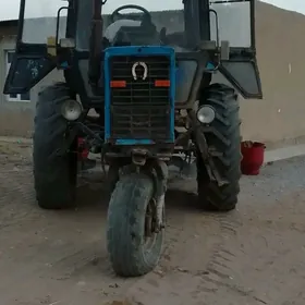 MTZ 82 2003