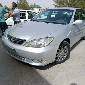 Toyota Camry 2005