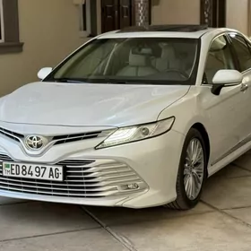 Toyota Camry 2020