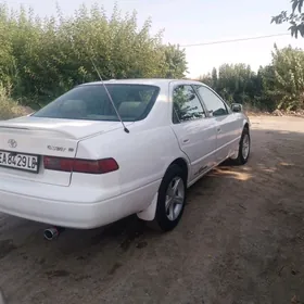 Toyota Camry 1999