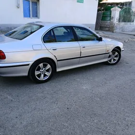 BMW E39 1999
